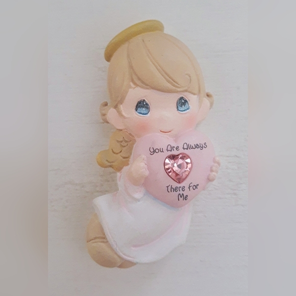 Precious Moments Jewelry - Vintage 1999 Precious Moments Angel Pin